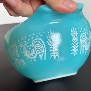 VINTAGE PYREX Large Butterprint Amish Cinderella Bowl #444